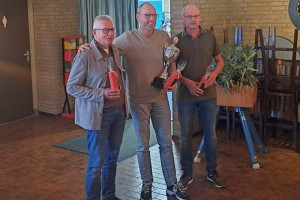 vlnr: Jan van de Doelen (3e), Paul Haerkens (1e) en Harold Wijnen (2e)